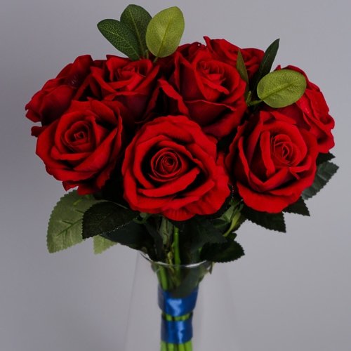 Artificial rose bouquet