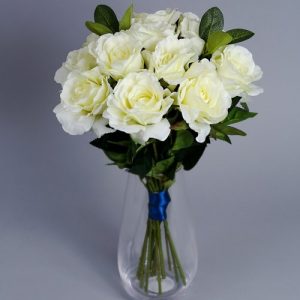 Artificial white roses